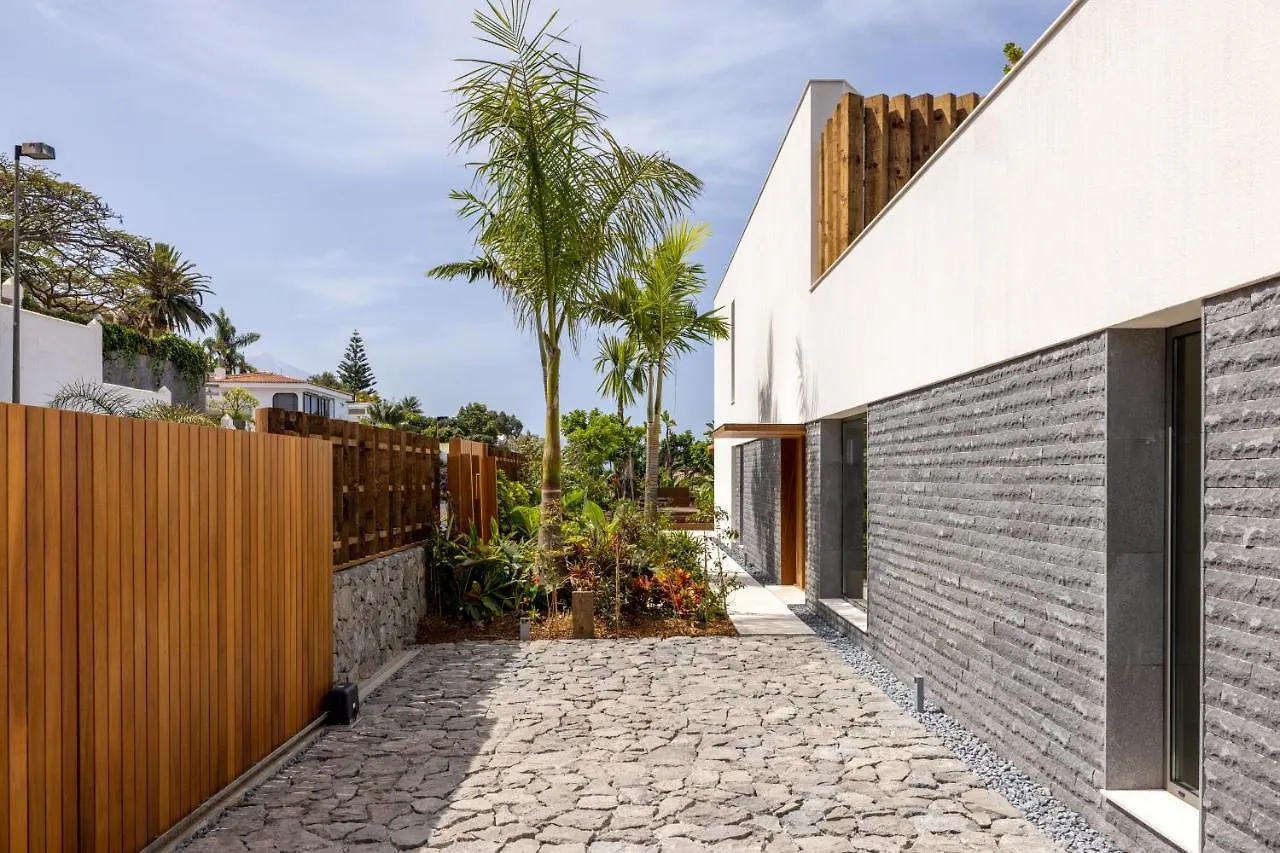 Serenity Villa On The Cliff With Climatized Pool 사우살 0*,  스페인