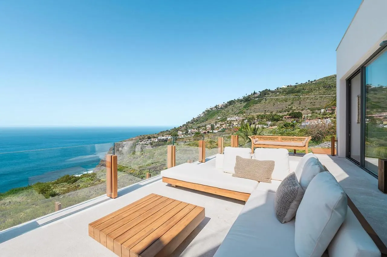 Serenity Villa On The Cliff With Climatized Pool 사우살