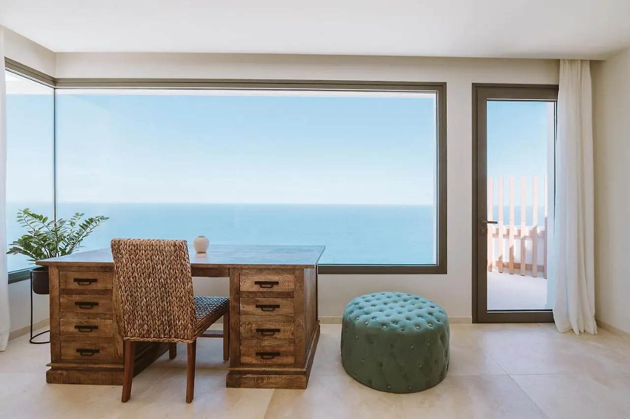 Serenity Villa On The Cliff With Climatized Pool 사우살 스페인