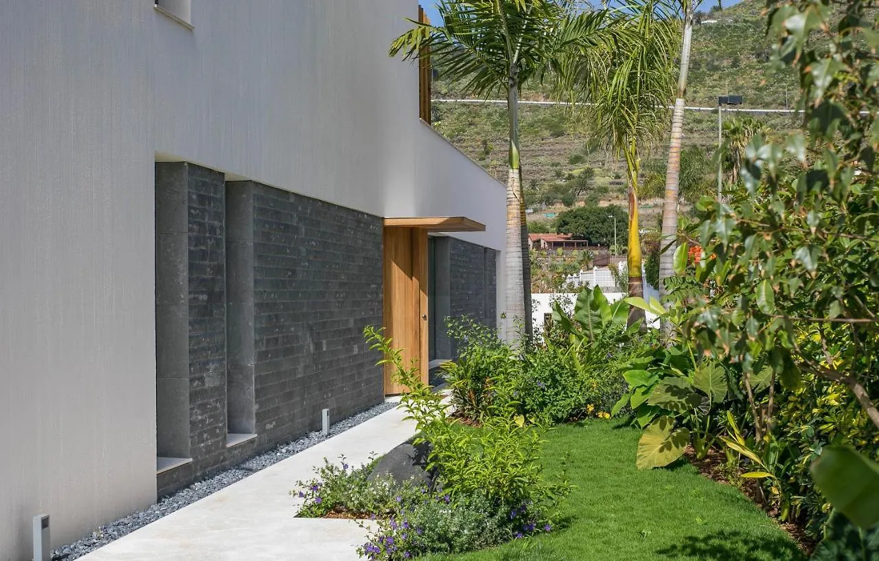 Serenity Villa On The Cliff With Climatized Pool 사우살 스페인